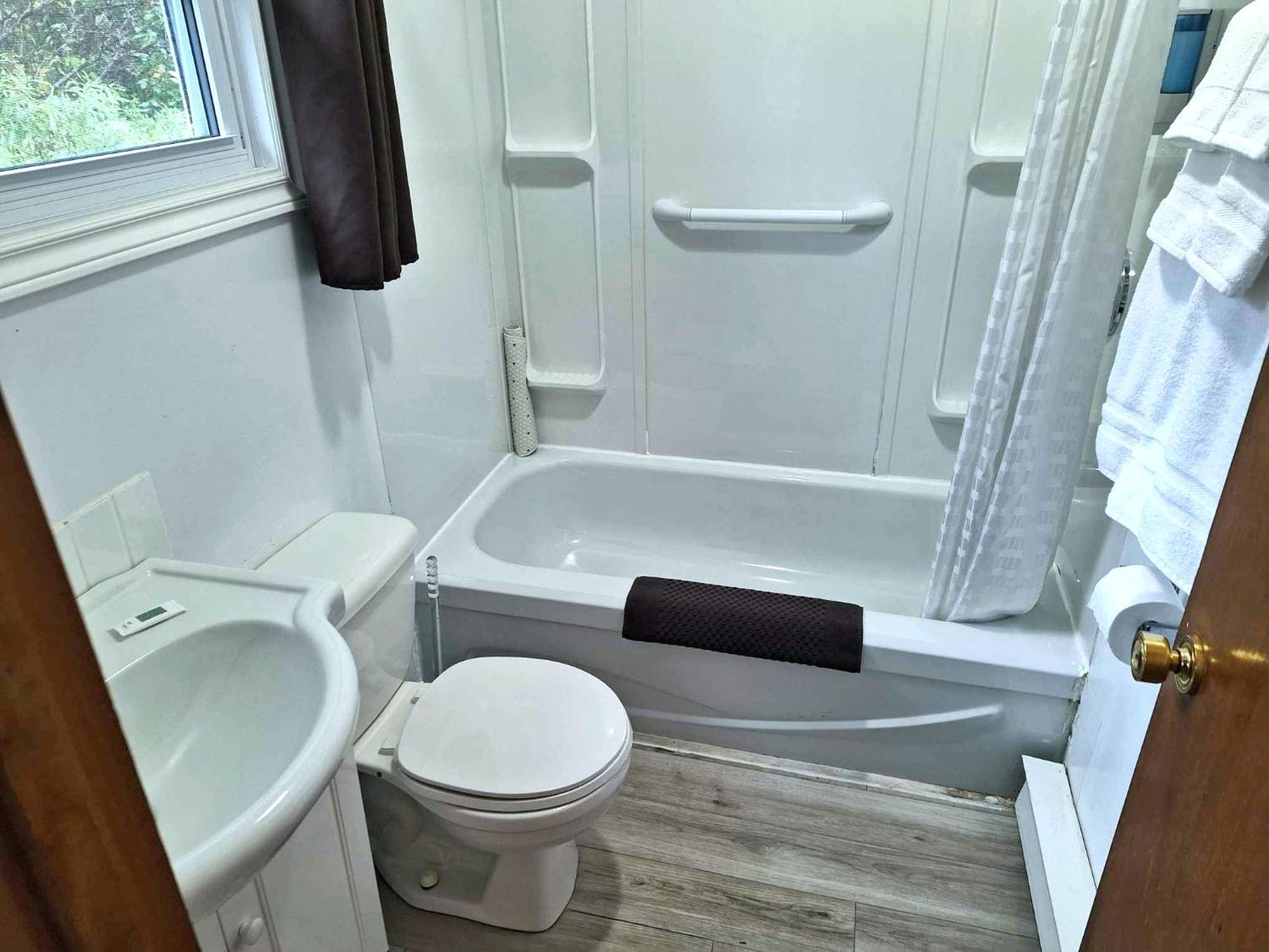 Sea Breeze Motel Ingonish Zewnętrze zdjęcie